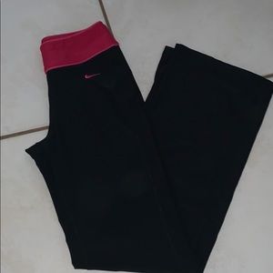 Nike Bootcut Pants Black/Pink sz. XS 0-2